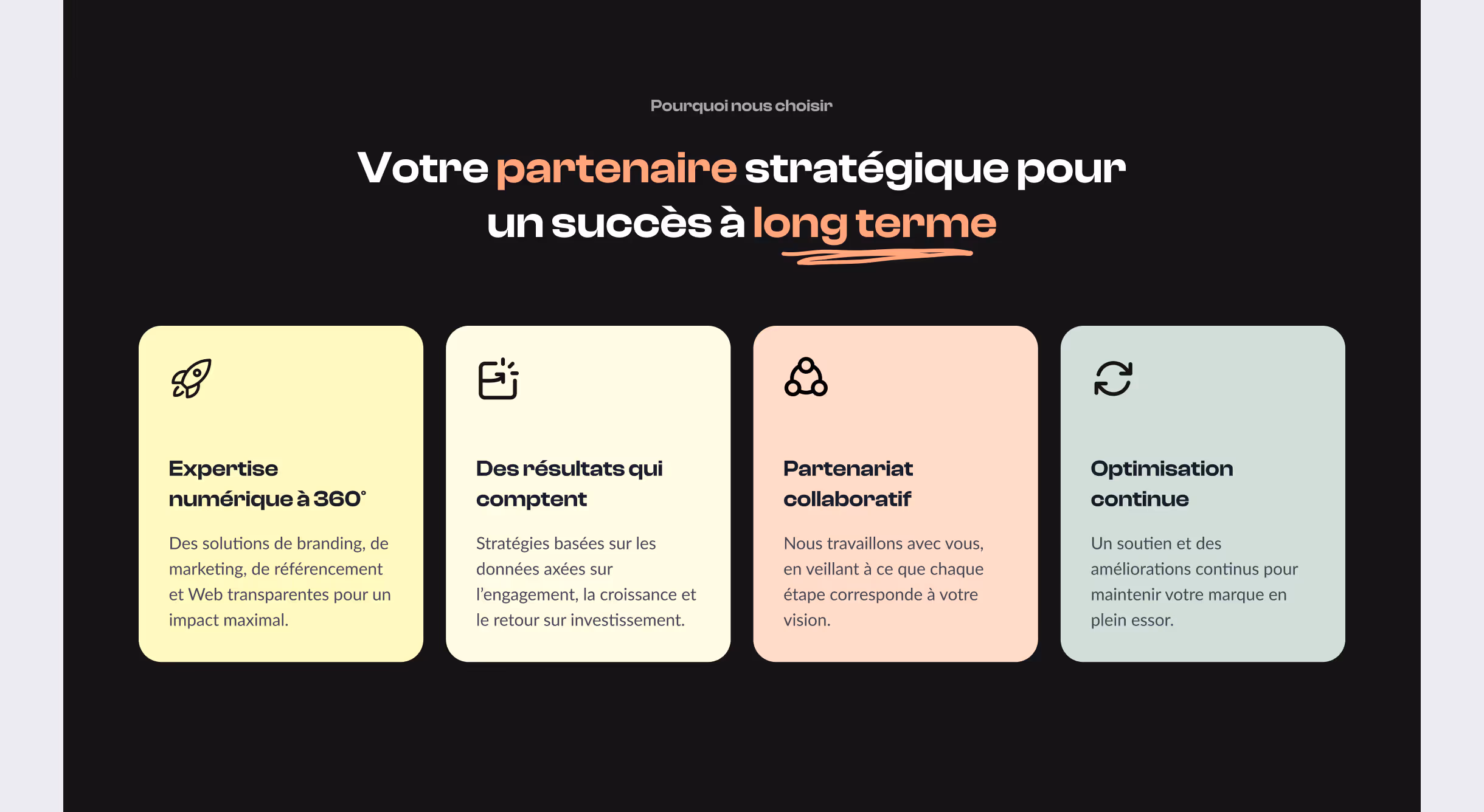French text slide highlighting four strategic partnership benefits: 360° digital expertise, impactful results, collaborative partnership, and continuous optimization.